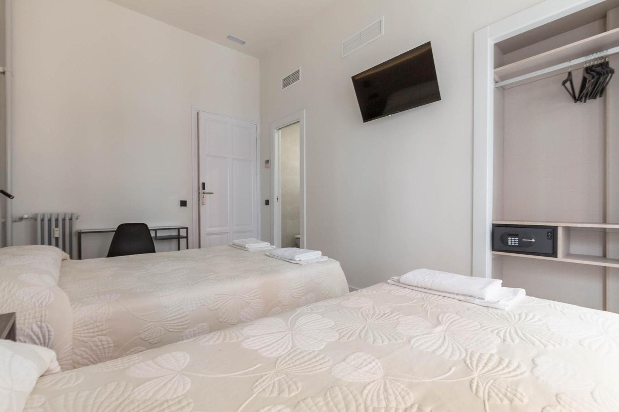 מדריד Hostal Excelsior מראה חיצוני תמונה