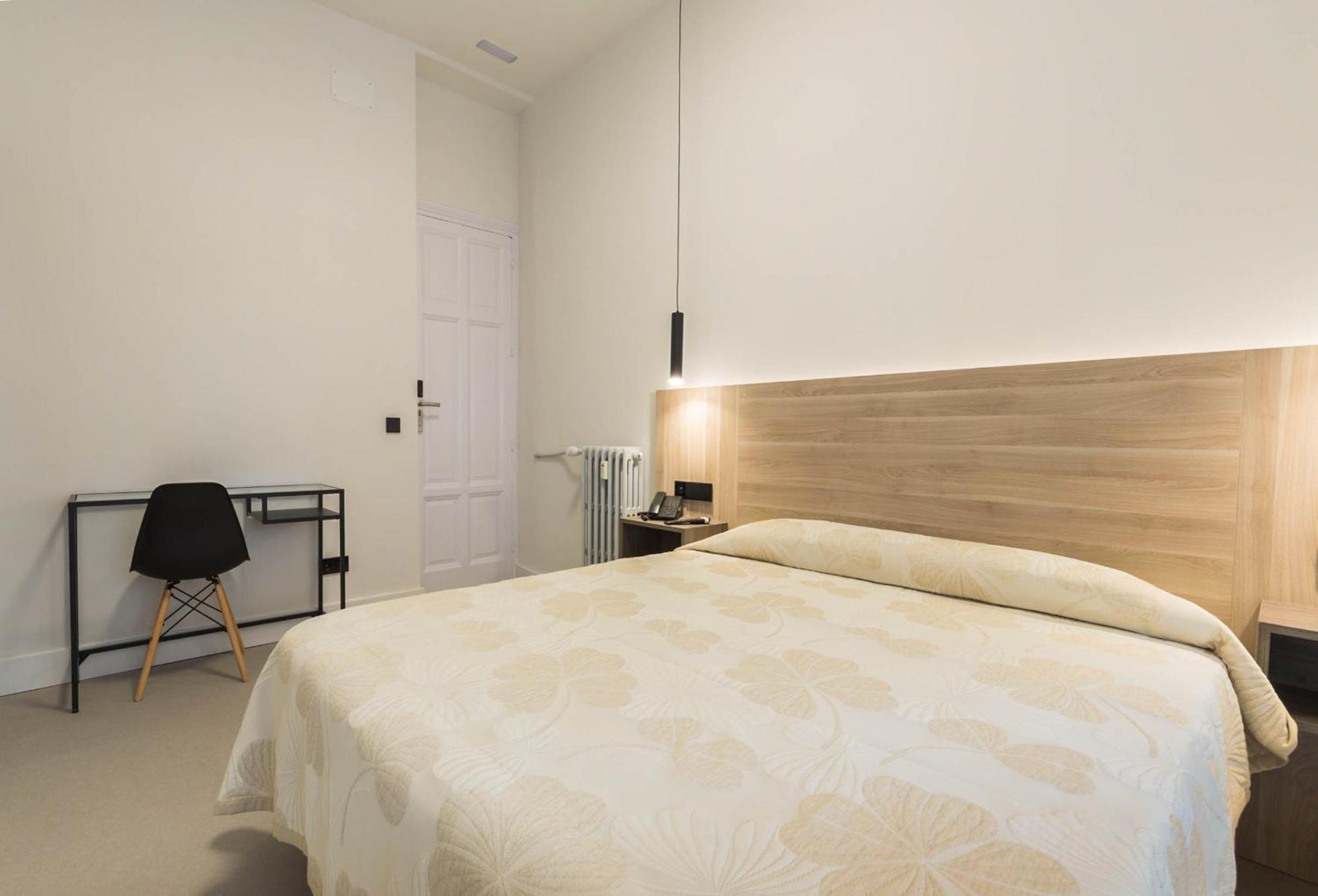 מדריד Hostal Excelsior מראה חיצוני תמונה