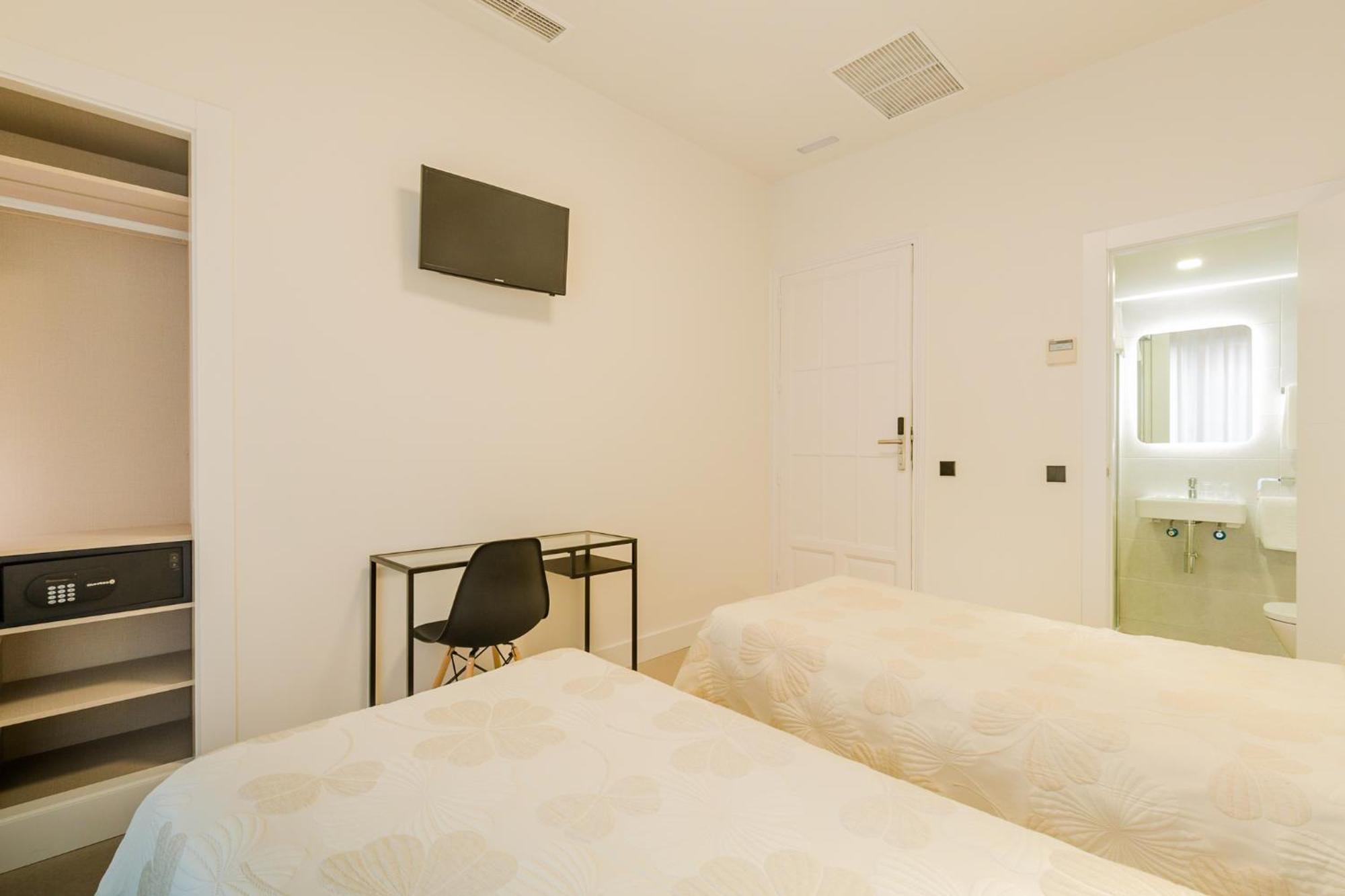 מדריד Hostal Excelsior מראה חיצוני תמונה