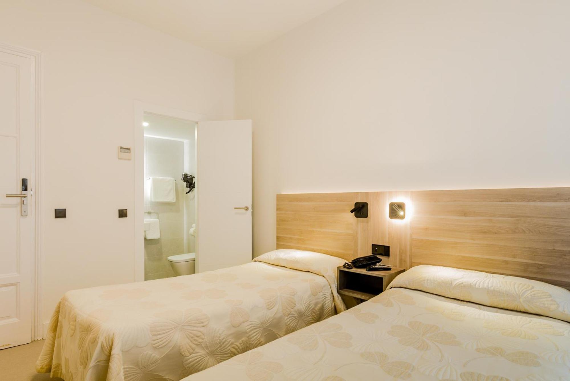 מדריד Hostal Excelsior מראה חיצוני תמונה